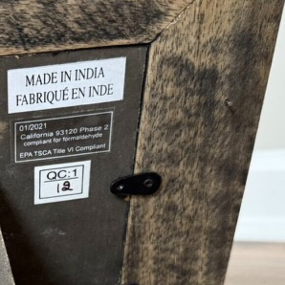 Reece & Riley Rustic Wood Dog Photo Frame with Paw Print “Love” Cutout | 5x7 - Picture 6 of 6